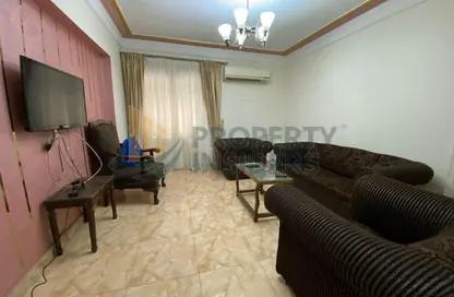 شقة - 2 غرف نوم - 2 حمامات للايجار في شارع أحمد عرابي - المهندسين - الجيزة