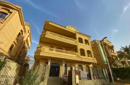 بناية كاملة - 8 غرف نوم - 8 حمامات للايجار في الشويفات - كمبوندات التجمع الخامس - التجمع الخامس - مدينة القاهرة الجديدة - القاهرة