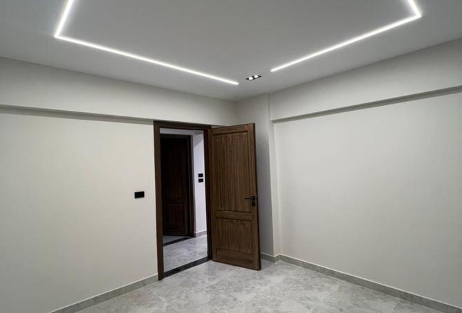 8311329 - Property Image 3