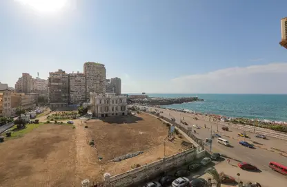 Apartment - 4 Bedrooms - 4 Bathrooms for sale in Zezenia - Hay Sharq - Alexandria