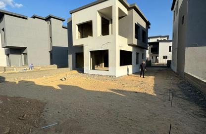 Villa - 3 Bedrooms - 3 Bathrooms for sale in Creek Town - The 1st Settlement - New Cairo City - Cairo