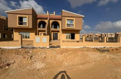 فيلا - 3 غرف نوم - 3 حمامات للبيع في بارك سايد الشروق - معادى فيو - كمبوندات الشروق - مدينة الشروق - القاهرة