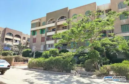 Apartment - 2 Bedrooms - 2 Bathrooms for sale in 1st District - Sheikh Zayed City - Giza