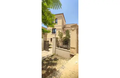 فيلا - 4 غرف نوم - 2 حمامات للايجار في جراند ريزيدنس - المستثمرين الجنوبية - مدينة القاهرة الجديدة - القاهرة