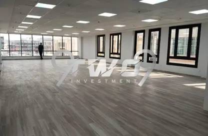 مساحات مكتبية - استوديو - 2 حمامات للايجار في شارع مجمع البنوك - شارع التسعين الجنوبي - التجمع الخامس - مدينة القاهرة الجديدة - القاهرة