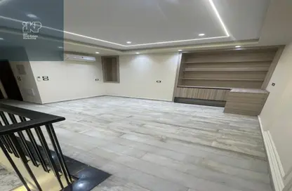 دوبلكس - 3 غرف نوم - 4 حمامات للبيع في فيليت - كمبوندات التجمع الخامس - التجمع الخامس - مدينة القاهرة الجديدة - القاهرة