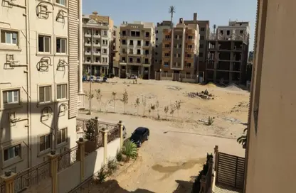 Apartment - 3 Bedrooms - 2 Bathrooms for sale in South Lotus - El Lotus - New Cairo City - Cairo