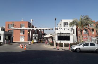 Retail - Studio - 2 Bathrooms for rent in The Courtyard - 12th District - Sheikh Zayed City - Giza