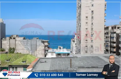 Apartment - 4 Bedrooms - 3 Bathrooms for sale in Mohammed Saleh Abou Youssef St. - Saba Basha - Hay Sharq - Alexandria