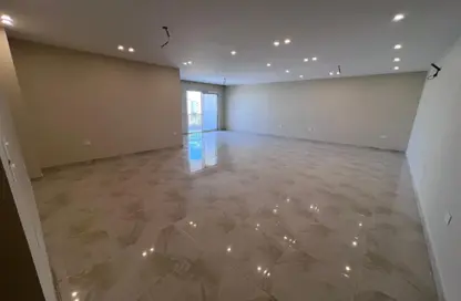 Apartment - 3 Bedrooms - 3 Bathrooms for rent in Garden Residence - Hyde Park - New Cairo City - Cairo
