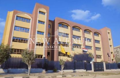 Retail - Studio - 7+ Bathrooms for sale in Baron School Street - Al Hadaba Al Wosta - Mokattam - Cairo