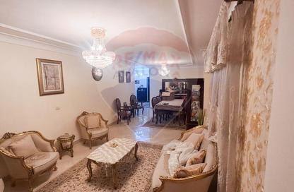 Apartment - 3 Bedrooms - 2 Bathrooms for sale in Zezenia - Hay Sharq - Alexandria