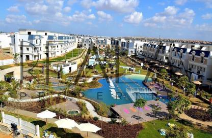 Apartment - 2 Bedrooms - 2 Bathrooms for sale in Garden Lakes - 6 October Compounds - 6 October City - Giza