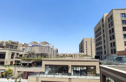 محل تجاري - استوديو - 2 حمامات للايجار في اركان بلازا - محور 26 يوليو - الشيخ زايد - الجيزة