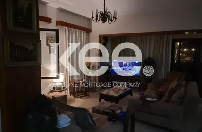 فيلا - 5 غرف نوم - 5 حمامات للبيع في مراسي - سيدي عبد الرحمن - الساحل الشمالي فيلا - 5 غرف نوم - 5 حمامات للبيع في مراسي - سيدي عبد الرحمن - الساحل الشمالي