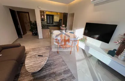 Apartment - 2 Bedrooms - 2 Bathrooms for sale in Madinaty - Cairo