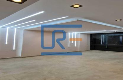Apartment - 2 Bedrooms - 2 Bathrooms for rent in Lake View Residence - 5th Settlement Compounds - The 5th Settlement - New Cairo City - Cairo