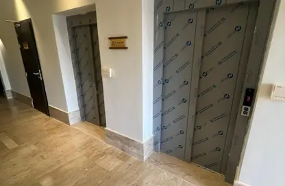 Office Space - Studio - 2 Bathrooms for sale in District 5 - 5th Settlement Compounds - The 5th Settlement - New Cairo City - Cairo