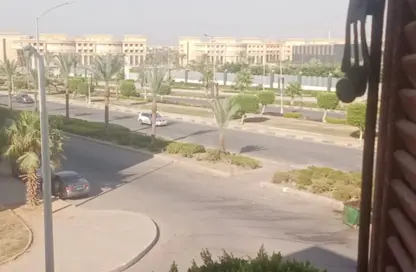 شقة - 2 غرف نوم - 1 حمام للايجار في الحي الاول - الشيخ زايد - الجيزة