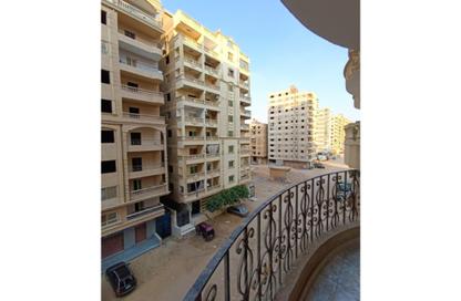 شقة - 3 غرف نوم - 2 حمامات للبيع في منتجع النخيل 1 - طريق مصر إسماعيلية الصحراوي - القاهرة