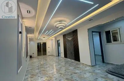 شقة - 3 غرف نوم - 2 حمامات للبيع في شارع 17 - شيراتون المطار - النزهة - القاهرة