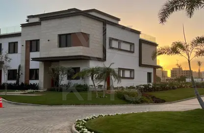 Townhouse - 4 Bedrooms - 4 Bathrooms for sale in Azzar - 5th Settlement Compounds - The 5th Settlement - New Cairo City - Cairo