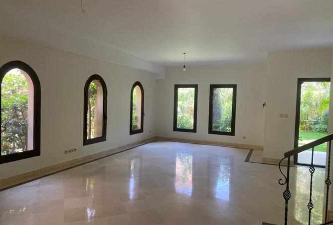 8163930 - Property Image 2