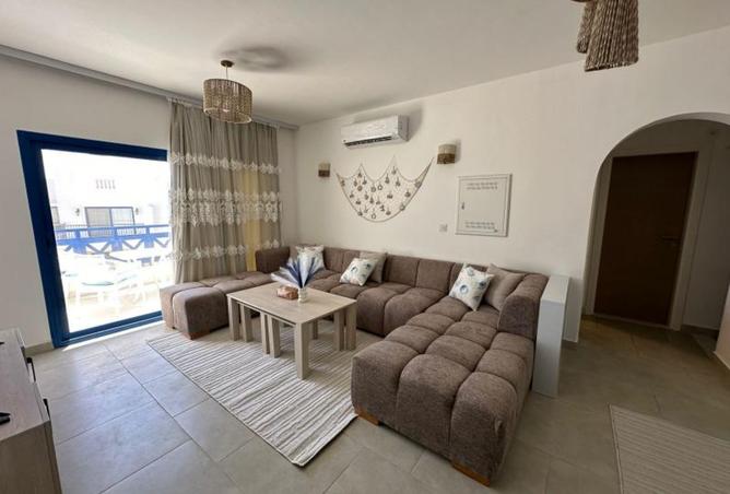 8051479 - Property Image 2