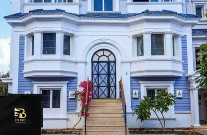 Apartment - 3 Bedrooms - 2 Bathrooms for sale in Mountain View iCity - 5th Settlement Compounds - The 5th Settlement - New Cairo City - Cairo