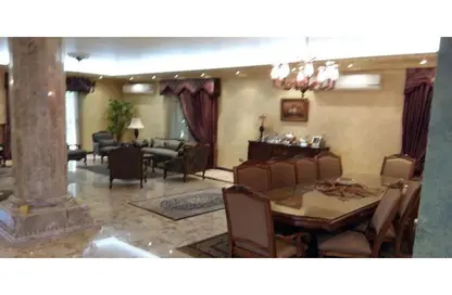 فيلا - 4 غرف نوم - 5 حمامات للبيع في الصفوة - محور 26 يوليو - مدينة 6 أكتوبر - الجيزة