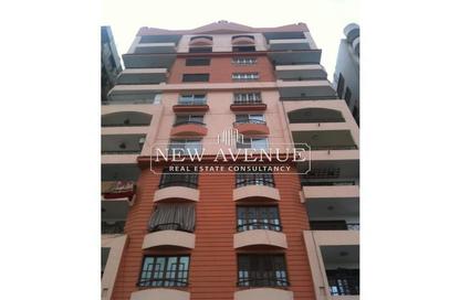 Duplex - 3 Bedrooms - 2 Bathrooms for sale in Alhadara St. - Degla - Hay El Maadi - Cairo