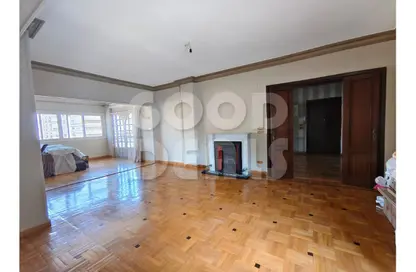 شقة - 3 غرف نوم - 2 حمامات للبيع في شارع الميرغني - ارض الجولف - مصر الجديدة - القاهرة