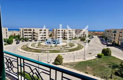 شاليه - 2 غرف نوم - 2 حمامات للبيع في الفيروز بيتش - قسم برج العرب - الساحل الشمالي