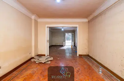 Apartment - 3 Bedrooms - 2 Bathrooms for sale in Khaleel Al Khayat Basha St. - Kafr Abdo - Roushdy - Hay Sharq - Alexandria Apartment - 3 Bedrooms - 2 Bathrooms for sale in Khaleel Al Khayat Basha St. - Kafr Abdo - Roushdy - Hay Sharq - Alexandria