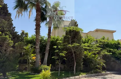 فيلا - 4 غرف نوم - 5 حمامات للبيع في الجزيرة 1 - الحي الرابع - الشيخ زايد - الجيزة