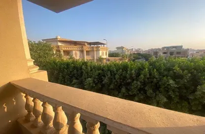 Villa - 5 Bedrooms - 5 Bathrooms for sale in Maxim - The 1st Settlement - New Cairo City - Cairo