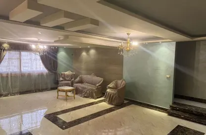 شقة - 3 غرف نوم - 2 حمامات للبيع في شارع عباس العقاد - المنطقة الأولى - مدينة نصر - القاهرة