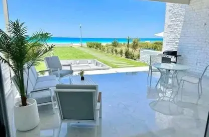 Chalet - 2 Bedrooms - 2 Bathrooms for sale in Mar Bay - Ras Al Hekma - North Coast