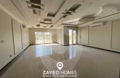 تاون هاوس - 3 غرف نوم - 3 حمامات للايجار في ذا كراون - طريق مصر اسكندرية الصحراوي - مدينة 6 أكتوبر - الجيزة