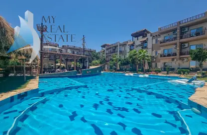 Apartment - 3 Bedrooms - 1 Bathroom for sale in Magawish - Hurghada - Red Sea