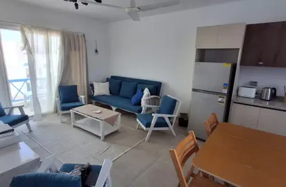 Chalet - 2 Bedrooms - 2 Bathrooms for sale in Mountain View - Ras Al Hekma - North Coast