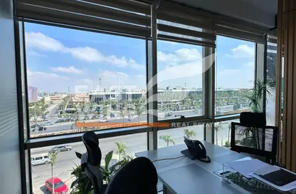 مساحات مكتبية - استوديو للايجار في نورث بلاس مول - شارع التسعين الشمالي - التجمع الخامس - مدينة القاهرة الجديدة - القاهرة
