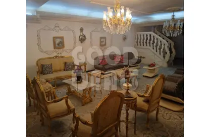 Duplex - 4 Bedrooms - 3 Bathrooms for sale in Nakhla El Motei St. - Triumph Square - El Nozha - Cairo