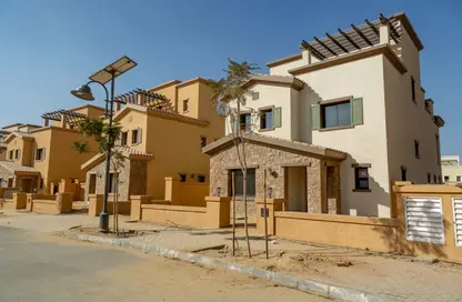 Villa - 3 Bedrooms - 3 Bathrooms for sale in Mivida - 5th Settlement Compounds - The 5th Settlement - New Cairo City - Cairo