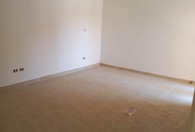 8452610 - Property Image 2