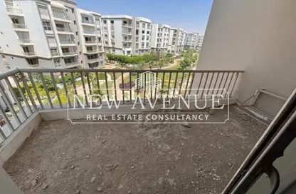 Apartment - 3 Bedrooms - 3 Bathrooms for sale in Hyde Park - New Cairo City - Cairo