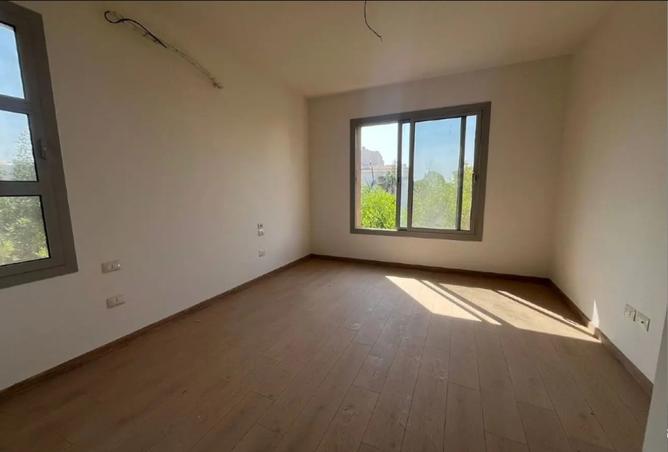 8304356 - Property Image 3