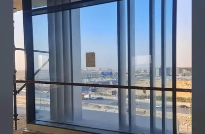 مساحات مكتبية - استوديو - 3 حمامات للبيع في وان نانيتي - شارع التسعين الجنوبي - التجمع الخامس - مدينة القاهرة الجديدة - القاهرة