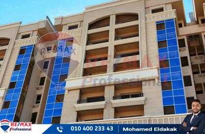 شقة - 3 غرف نوم - 2 حمامات للبيع في في مروج - سموحة - حي شرق - الاسكندرية