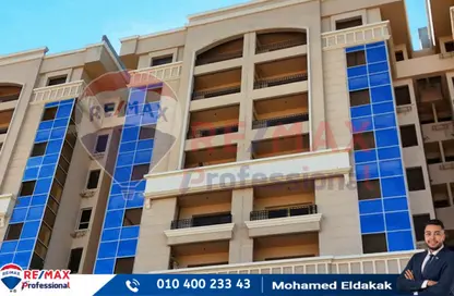 شقة - 3 غرف نوم - 2 حمامات للبيع في في مروج - سموحة - حي شرق - الاسكندرية